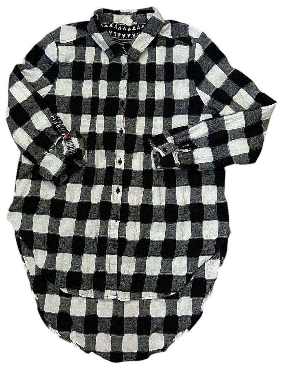 Hem & Thread Gingham Flannel Button Down Oversized Shirt Large